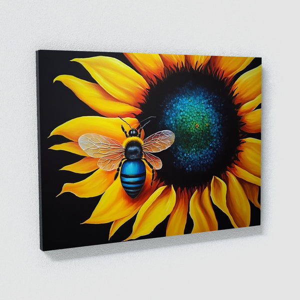 H_LIVING_87-BEE-ARTWORK-NATURE